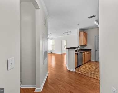 9486 Virginia Center Boulevard - Photo Thumbnail 2