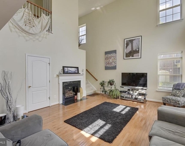 6087 Piney Woods Court - Photo Thumbnail 9