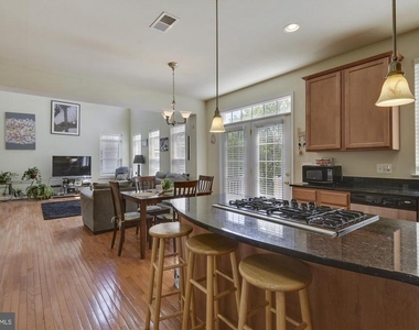 6087 Piney Woods Court - Photo Thumbnail 6