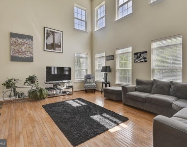 6087 Piney Woods Court - Photo Thumbnail 11