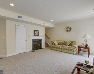6087 Piney Woods Court - Photo Thumbnail 17