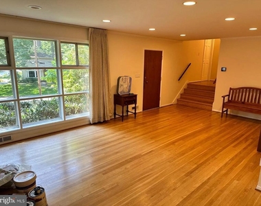 7020 Ted Drive - Photo Thumbnail 1