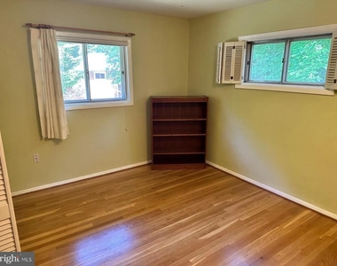 7020 Ted Drive - Photo Thumbnail 11