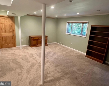 7020 Ted Drive - Photo Thumbnail 13