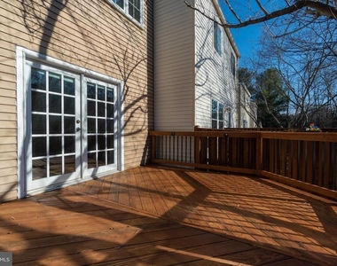 2911 Montauk Court - Photo Thumbnail 30
