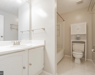 2911 Montauk Court - Photo Thumbnail 19