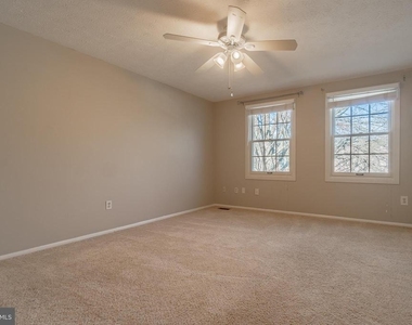 2911 Montauk Court - Photo Thumbnail 21