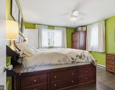 10703 Almond Street - Photo Thumbnail 10