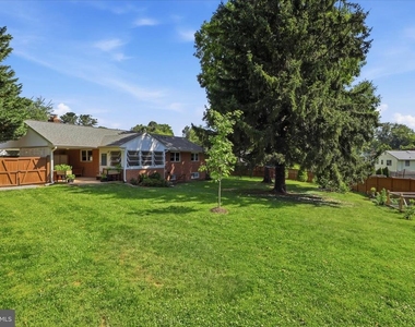 10703 Almond Street - Photo Thumbnail 25