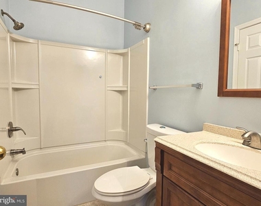 6005 Rosebud Lane - Photo Thumbnail 18