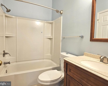6005 Rosebud Lane - Photo Thumbnail 19