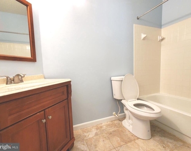 6005 Rosebud Lane - Photo Thumbnail 25