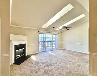 152 Brookland Court - Photo Thumbnail 12