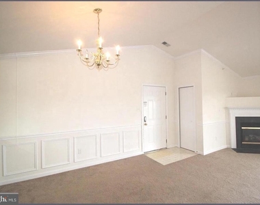 152 Brookland Court - Photo Thumbnail 6