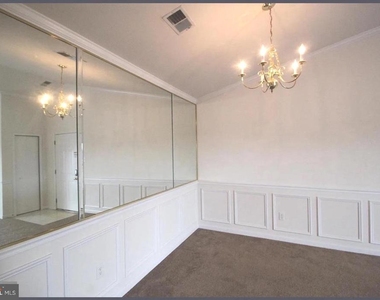 152 Brookland Court - Photo Thumbnail 9