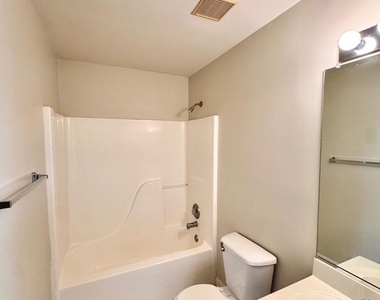 152 Brookland Court - Photo Thumbnail 14