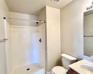 152 Brookland Court - Photo Thumbnail 18