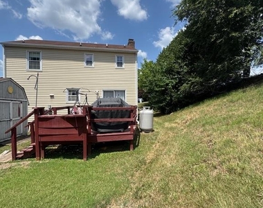 100 Greenbrier Terrace - Photo Thumbnail 1