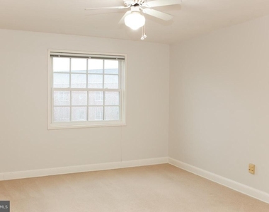 1712 W Abingdon Drive - Photo Thumbnail 13