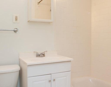 1712 W Abingdon Drive - Photo Thumbnail 19