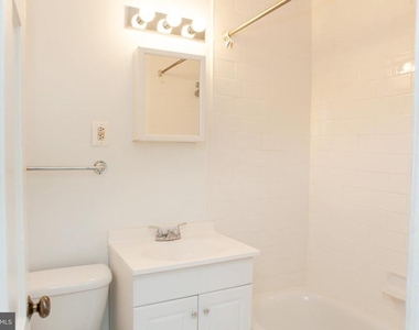 1712 W Abingdon Drive - Photo Thumbnail 17