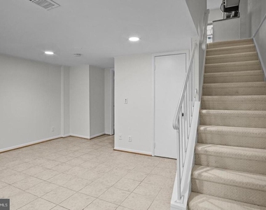3305 S Wakefield Street - Photo Thumbnail 16
