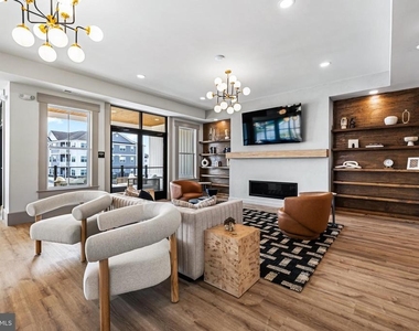 1004 Admiral Lane - Photo Thumbnail 29
