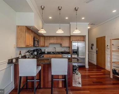 329 W Girard Avenue - Photo Thumbnail 3