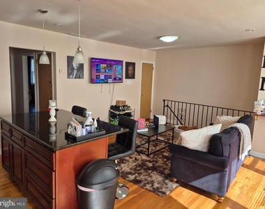 7254 Mansfield Avenue - Photo Thumbnail 4