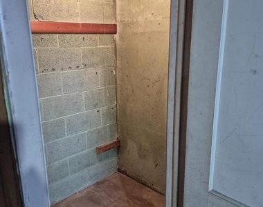 7254 Mansfield Avenue - Photo Thumbnail 19