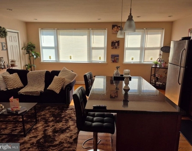 7254 Mansfield Avenue - Photo Thumbnail 5