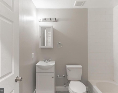 667 N 39th Street - Photo Thumbnail 18