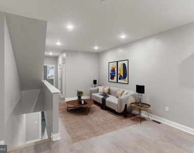 667 N 39th Street - Photo Thumbnail 2