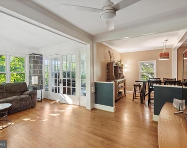 626 Lakeside Avenue - Photo Thumbnail 3