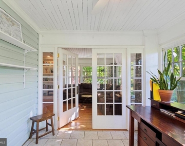 626 Lakeside Avenue - Photo Thumbnail 5