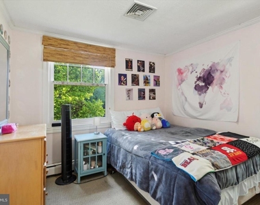 626 Lakeside Avenue - Photo Thumbnail 14