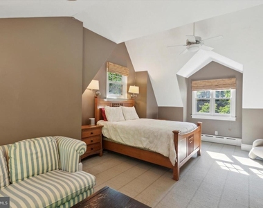 626 Lakeside Avenue - Photo Thumbnail 10