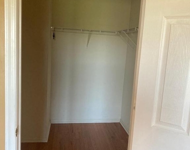 118 Madison Way - Photo Thumbnail 26