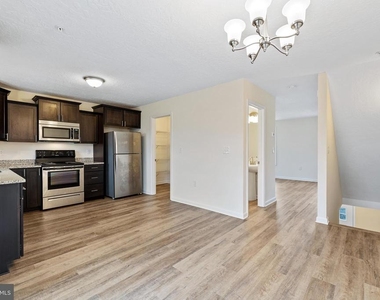 302 Alfalfa Dr - Photo Thumbnail 4
