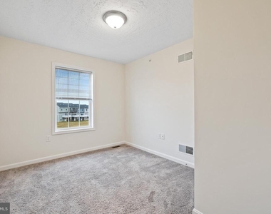 302 Alfalfa Dr - Photo Thumbnail 17