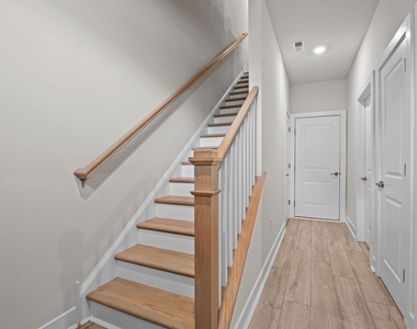 108 Annapolis Street - Photo Thumbnail 2