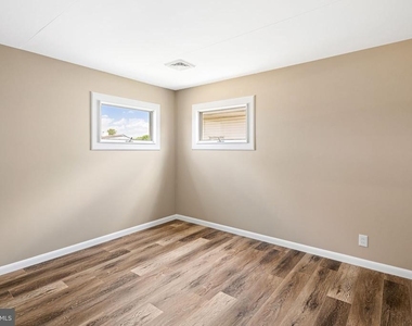 224 Suffolk Road - Photo Thumbnail 17