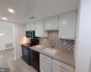 34 Hermitage Drive - Photo Thumbnail 13