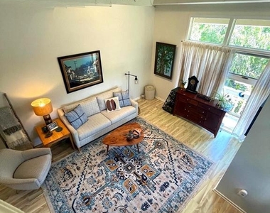 29 Oscar Hammerstein Way - Photo Thumbnail 3