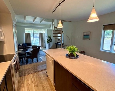 29 Oscar Hammerstein Way - Photo Thumbnail 46