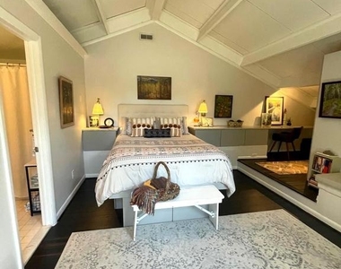 29 Oscar Hammerstein Way - Photo Thumbnail 22