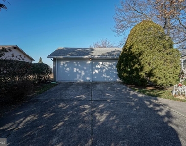 171 N River Drive - Photo Thumbnail 19