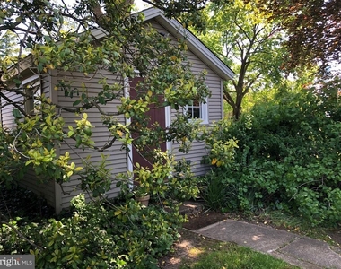 171 N River Drive - Photo Thumbnail 15