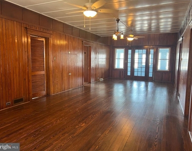 171 N River Drive - Photo Thumbnail 3