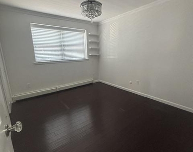 402 4th Avenue - Photo Thumbnail 10